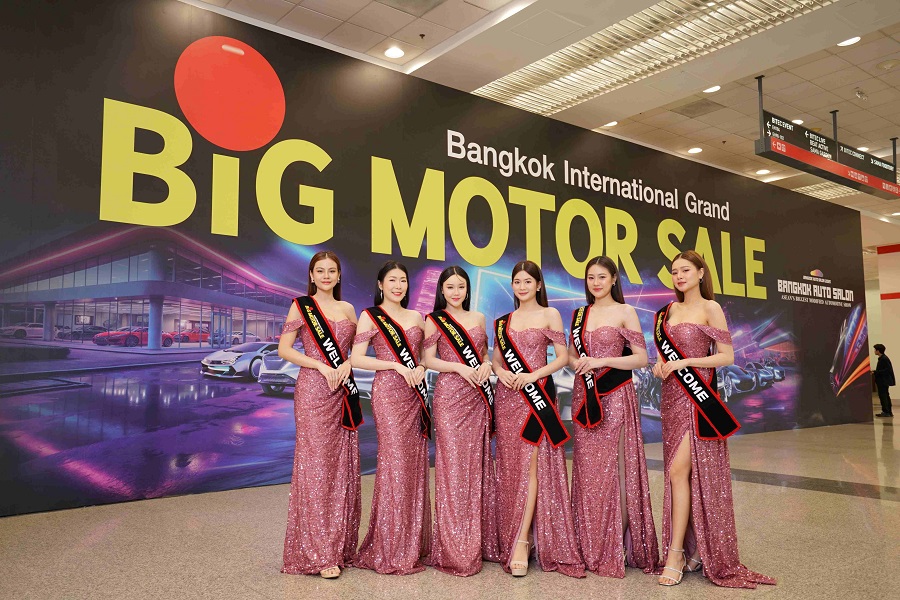 รถดี โปรคุ้ม พริตตี้สวยตาแตก! ในงาน BIG MOTOR SALE 2025