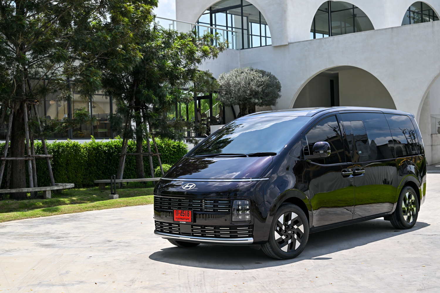 HYUNDAI NEW STARIA Hybrid  มี 5 จุดเด่น ที่เดอะแบกต้องชอบ